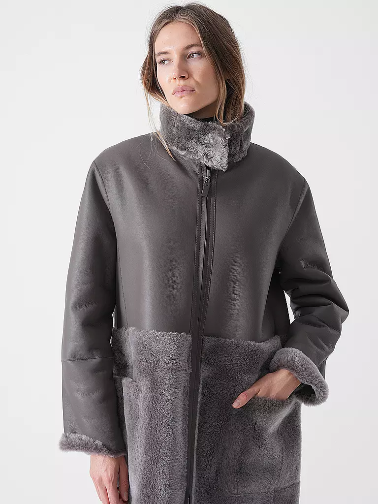 EMPORIO ARMANI | Manteau en peau de mouton retournée | 