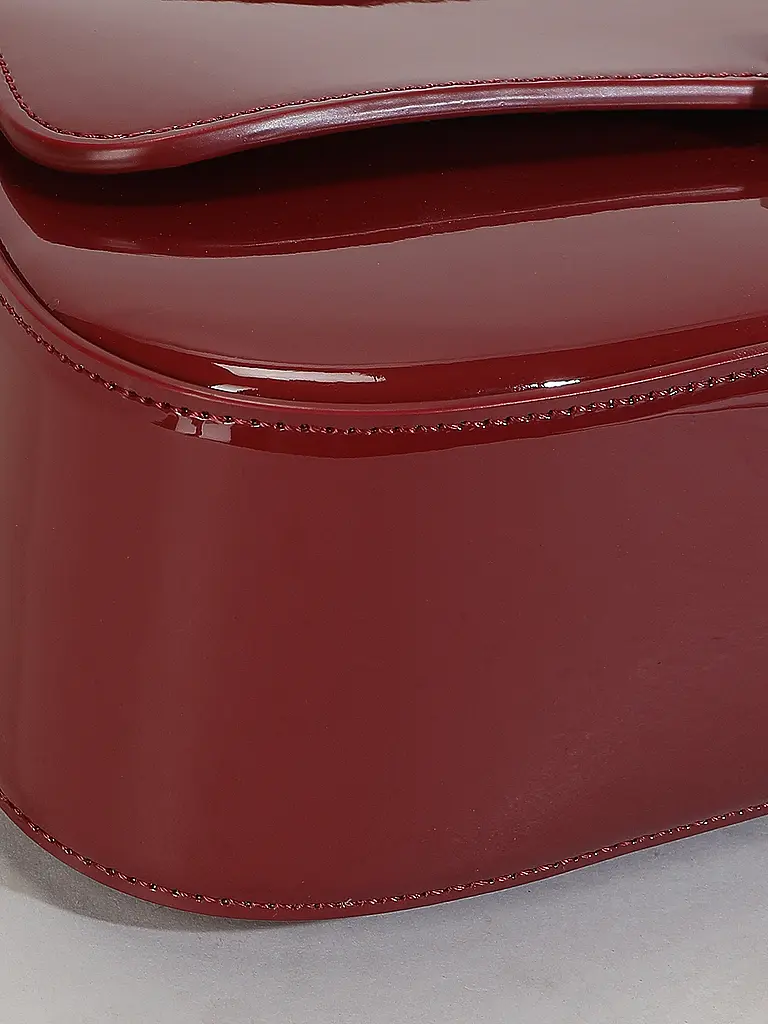 EMPORIO ARMANI | Sac en cuir - Mini sac CASSANDRA Medium | dunkelrot