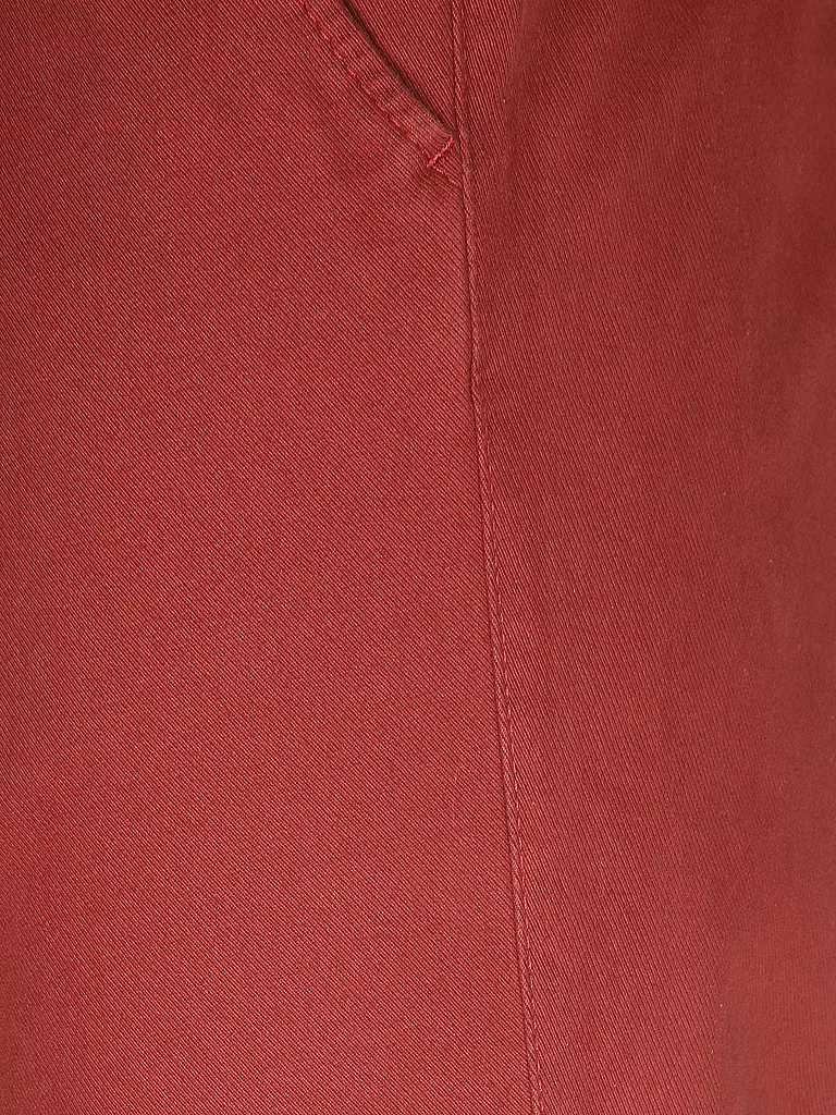 EUREX | Chino Thilo | Rouge