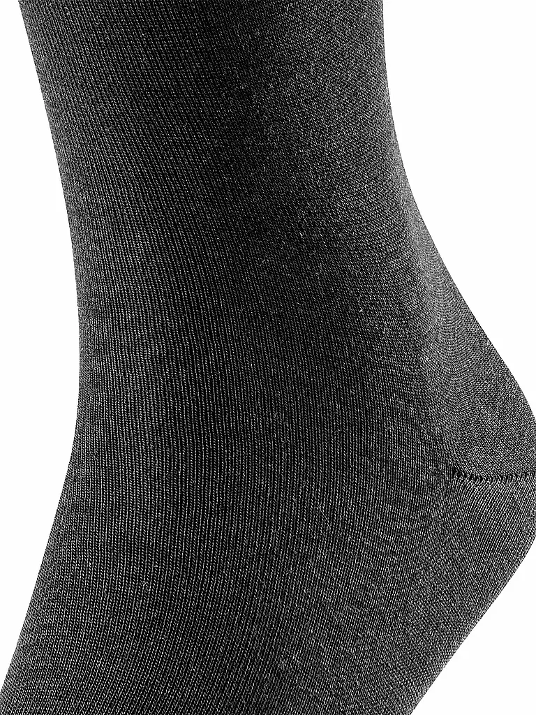 FALKE | Chaussettes "Airport 14435" noir | Noir