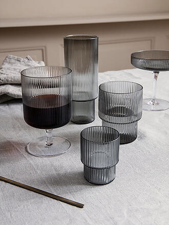 FERM LIVING | Ensemble de 4 verres RIPPLE Gris fumé