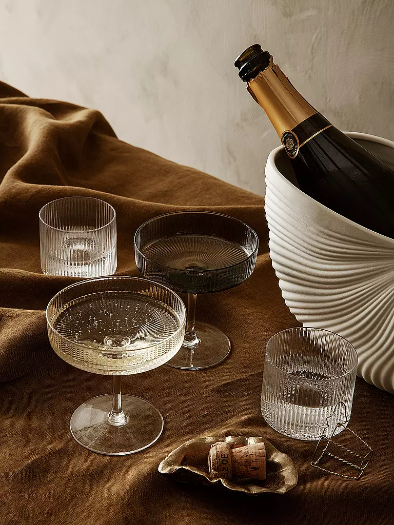 FERM LIVING | Coupes à champagne, lot de 2, RIPPLE Smoked | grau