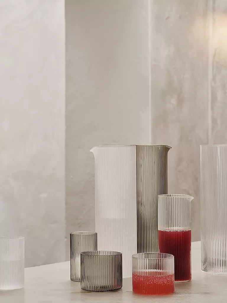 FERM LIVING | Ensemble de 4 verres RIPPLE Smoked Grey | 