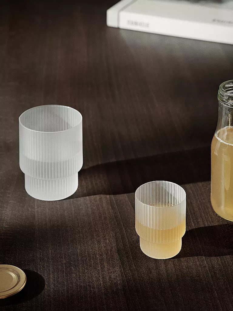 FERM LIVING | Set de 4 verres à boire RIPPLE Frosted | Blanc