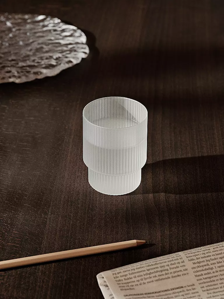 FERM LIVING | Set de 4 verres à boire RIPPLE Frosted |