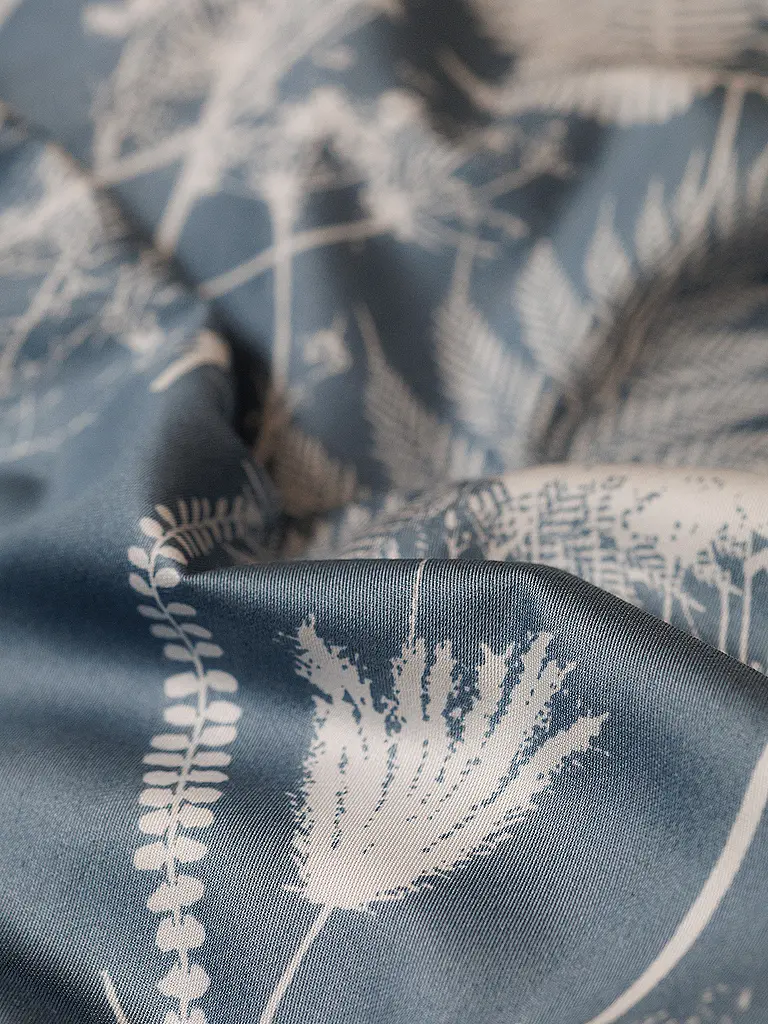 FLEURESSE | Parure de lit en satin 70x90cm/140x200cm MODERN GARDEN B Urban Blue | Bleu foncé