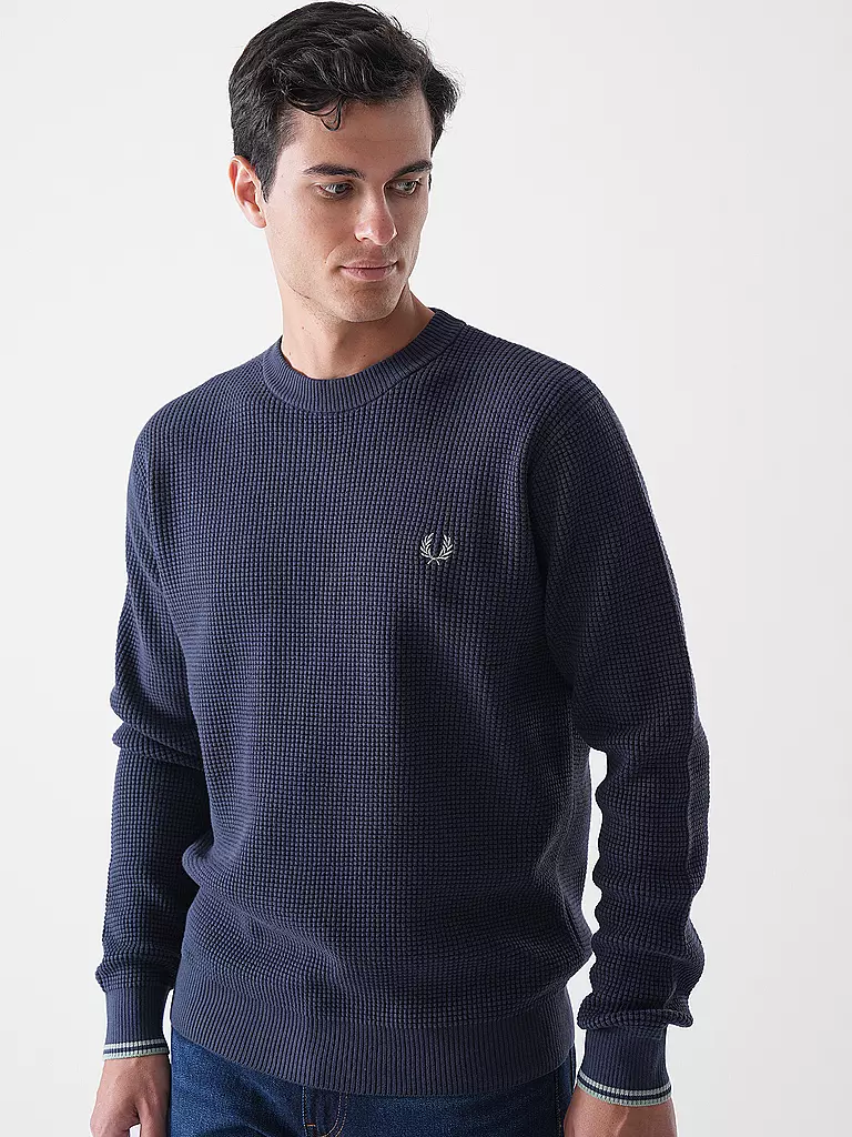 FRED PERRY | Pull STITCH | 