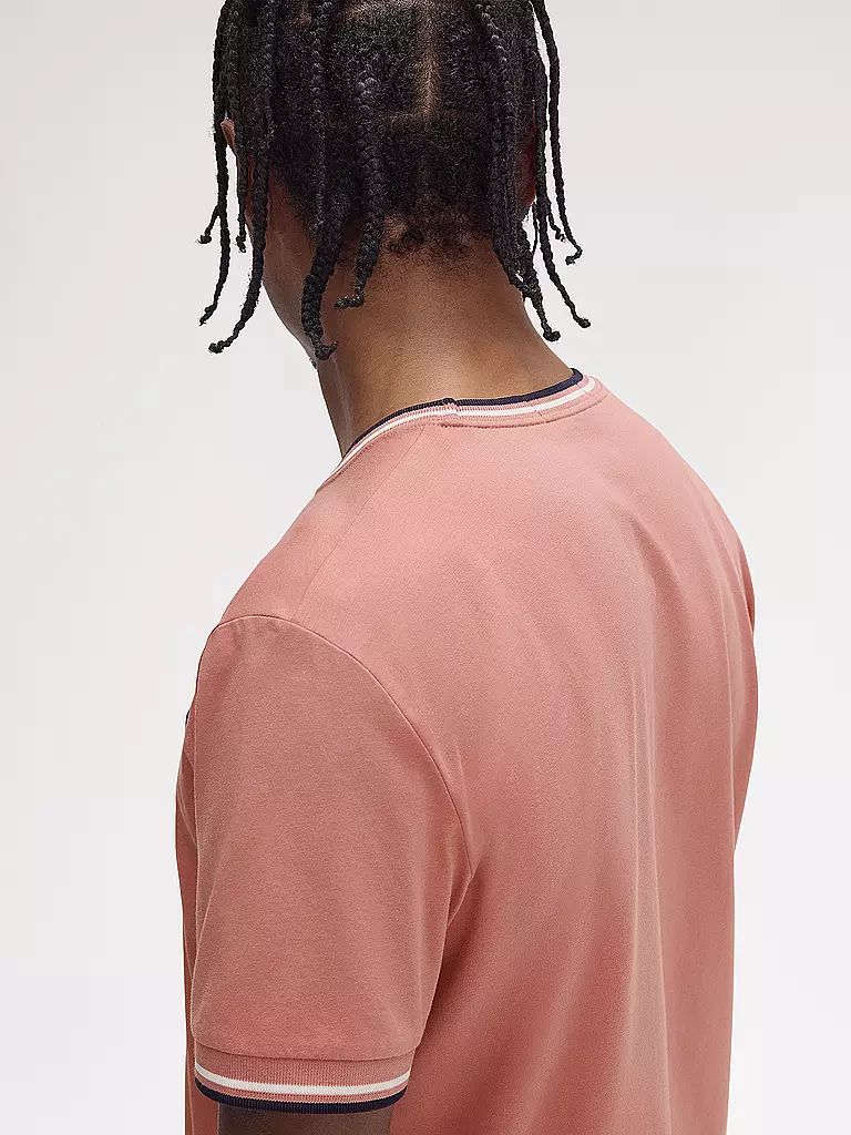 FRED PERRY | T-shirt | rosa