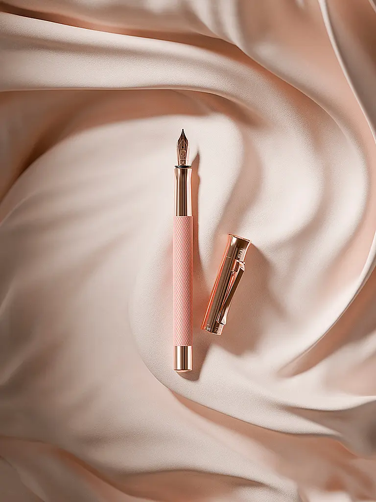 GRAF VON FABER-CASTELL | Stylo plume Guilloche Rose Blush M | Rose