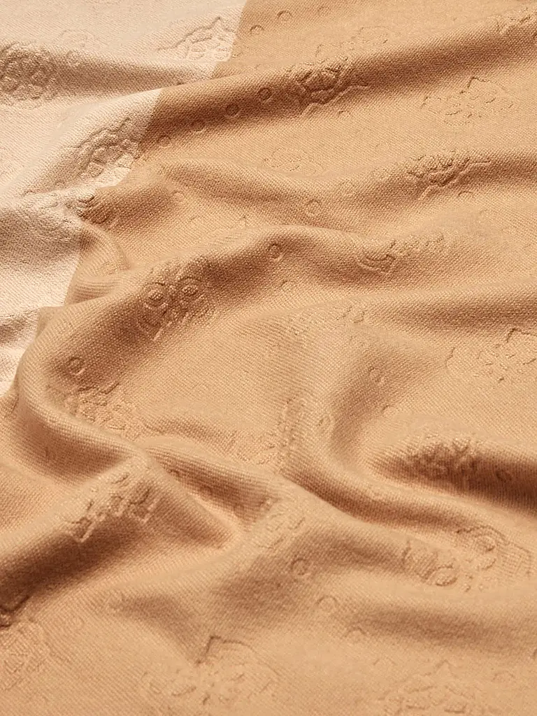 GUESS | Nom du produit: Schal
Marque: GUESS
Couleur: beige
Catégories: Mode,Dames

Matériel: Polyester / Polyamide
Motif: Uni
Style: Young Fashion,Glamour
Détails: Franges | Beige