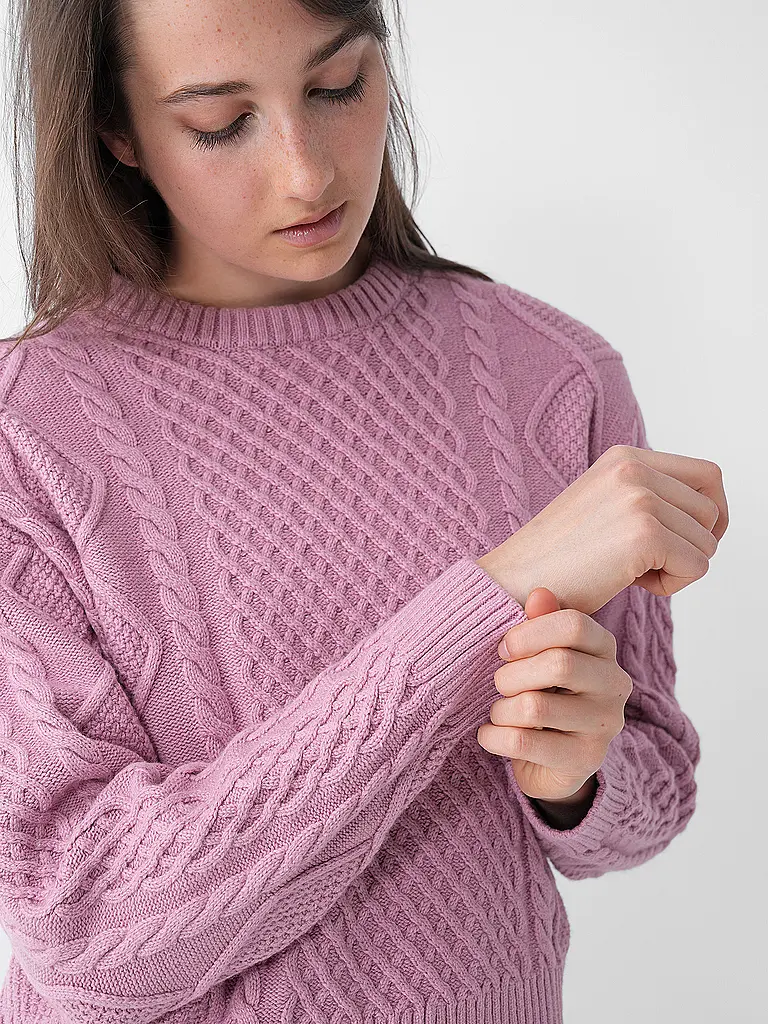 GUESS | Pull | 