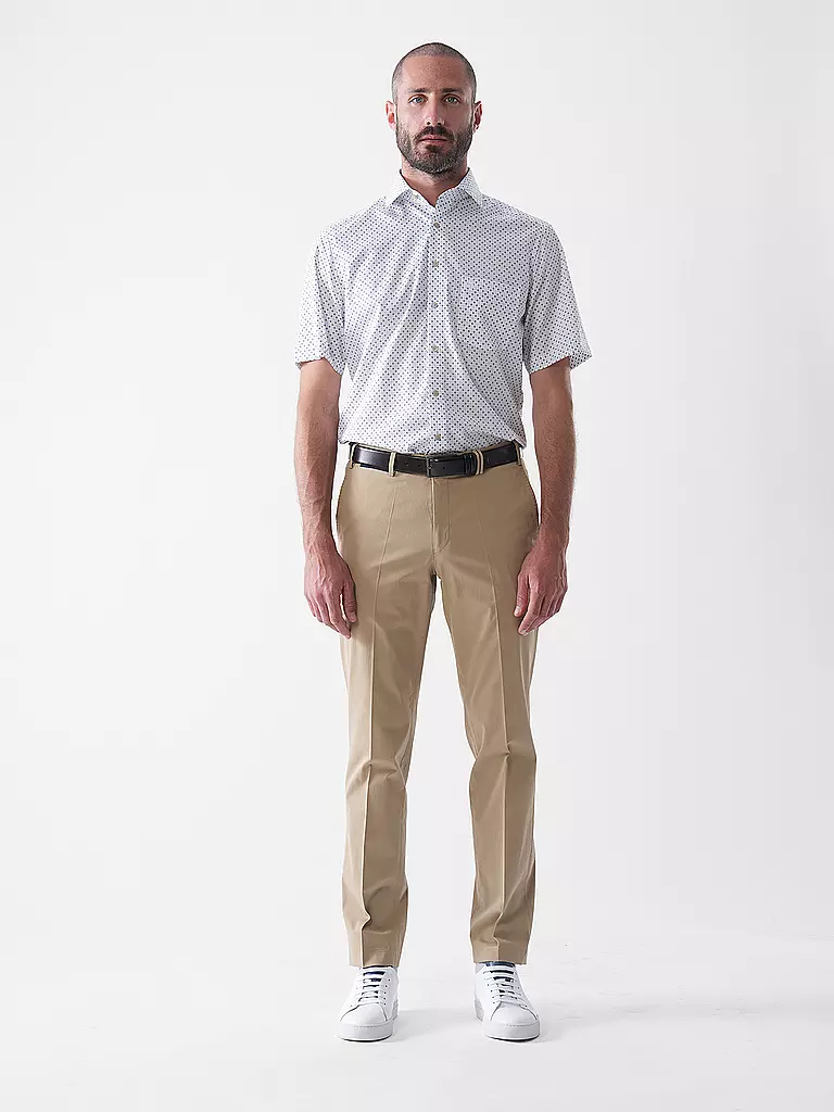 HILTL | Chino Coupe Régulière PEAKER | camel