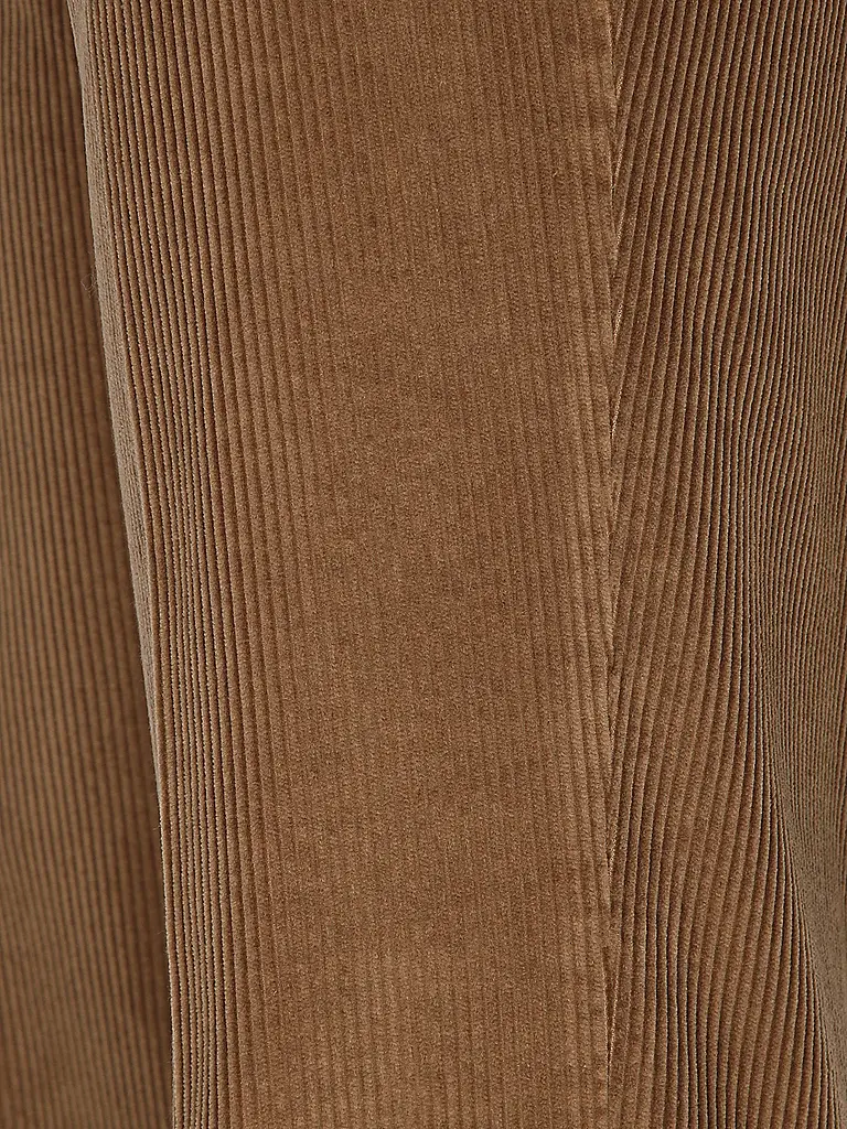 HILTL | Nom du produit: Pantalon en velours côtelé PARMA | Camel