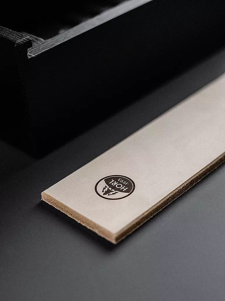 HORL 1993 | Cuir à rasoir | Marron clair