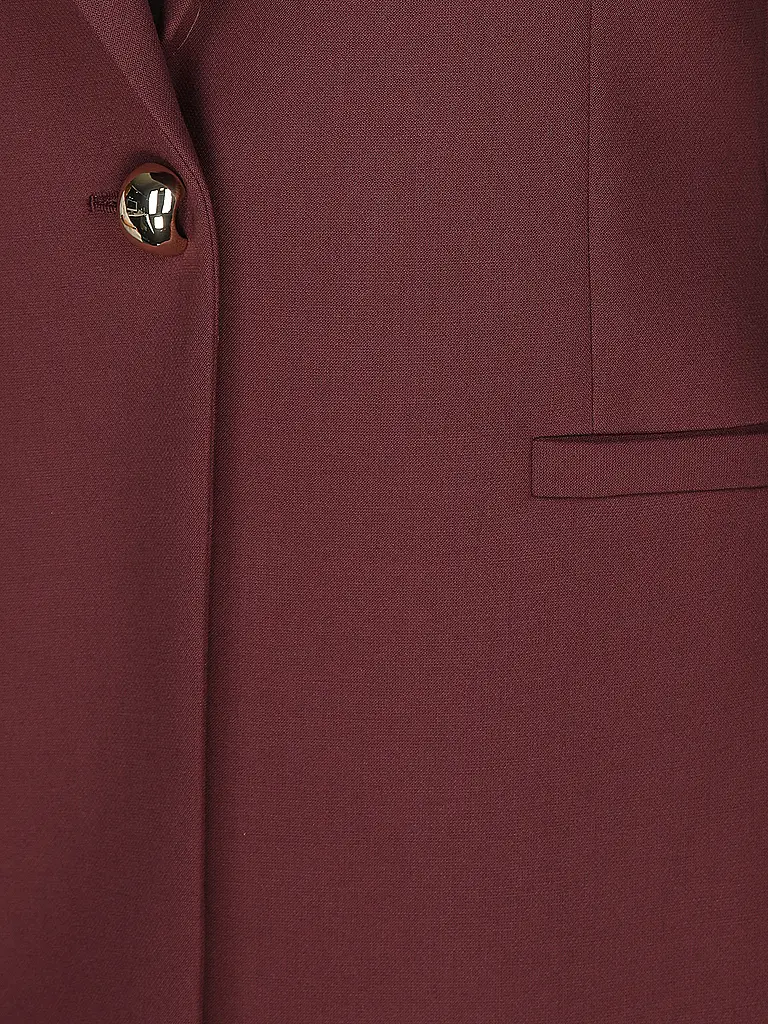 HUGO | Nom du produit: Blazer ABIRE
Marque: HUGO
Couleur: beere
Catégories: Mode,Femme
Longueur des manches: Manches longues
Matière: Polyester / Polyamide,Viscose ,Stretch
Forme du col: Col à revers
Motif: Uni
Coupe (vêtement d'extérieur): Regular
Style: |