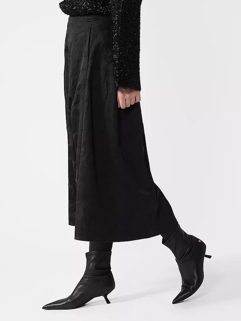 IN WEAR | Midirock YANAHIW | Noir