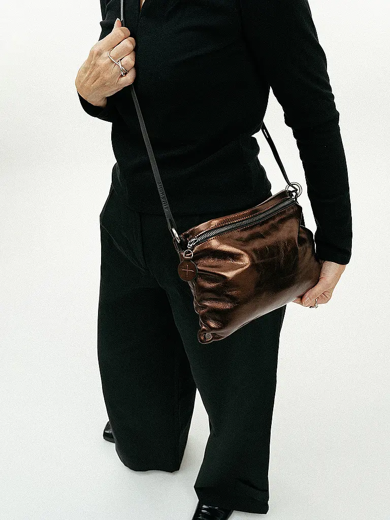 INA KENT | Ledertasche - Umhängetasche MOONLIT ed.1 | Marron