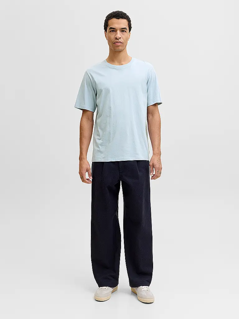 JACK & JONES | Nom du produit : T-Shirt JJEORGANIC
Marque : JACK & JONES
Couleur : bleu clair
Catégories : Mode, Homme

Longueur des manches : Manches courtes
Encolure : Col rond
Matière : Coton
Motif : Uni
Coupe (vêtements) : Regular | Bleu clair