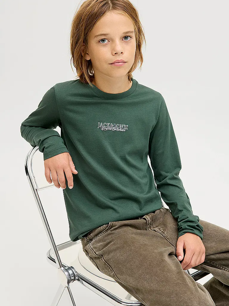 JACK & JONES | Produktname: Jungen Langarmshirt JORBLEECKER
Marke: JACK & JONES
Farbe: dunkelgrün
Kategorien: Mode, Kinder, Jungen

Ärmellänge: Langarm
Ausschnitt: Rundhalsausschnitt
Material: Jersey, Baumwolle
Musterung: Unifarben
Passform (Oberbekleidung): Regular
 | 
