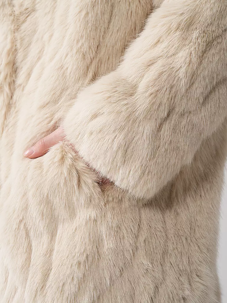 JAKKE | Mantel in Felloptik KATIE | Crème