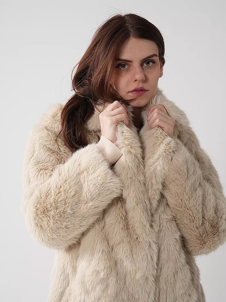 JAKKE | Mantel in Felloptik KATIE | Crème