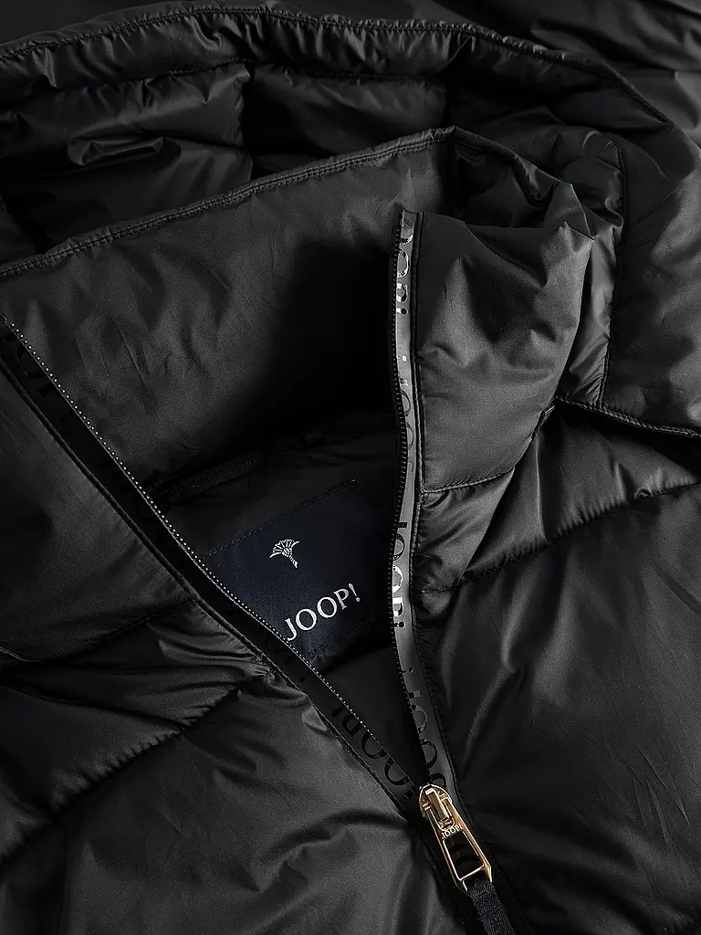 JOOP | Nom du produit : Manteau matelassé CARINA | Noir