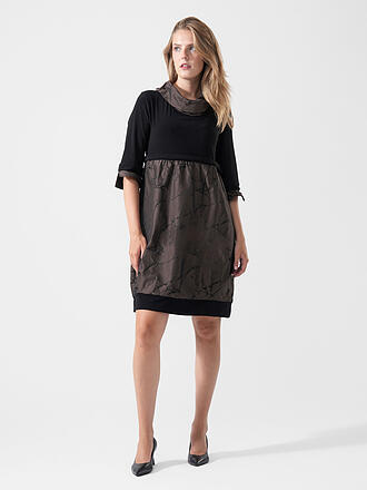 JOSEPH RIBKOFF | Minirobe