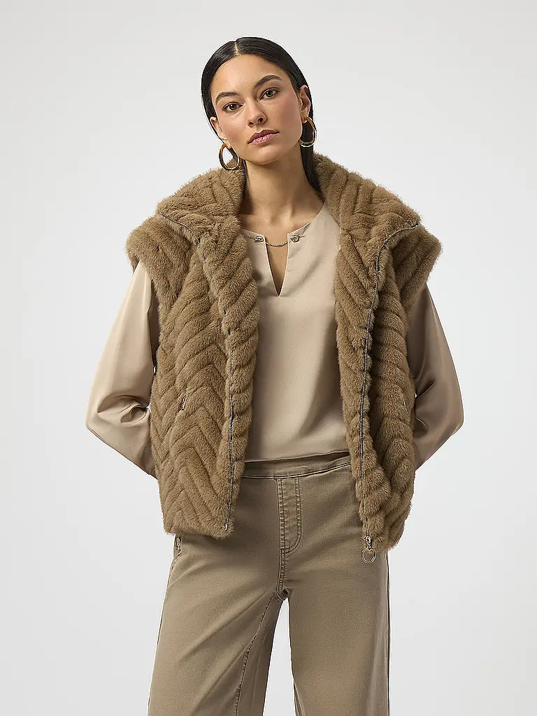JOSEPH RIBKOFF | Gilet aspect fourrure | 