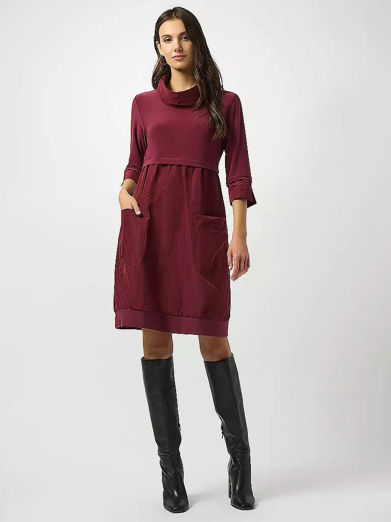 JOSEPH RIBKOFF | Minirobe | dunkelrot