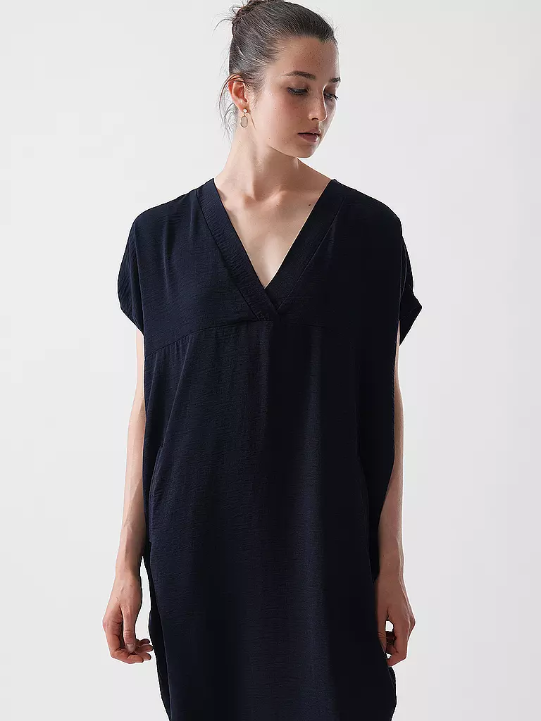 JOSEPH RIBKOFF | Minirobe | 
