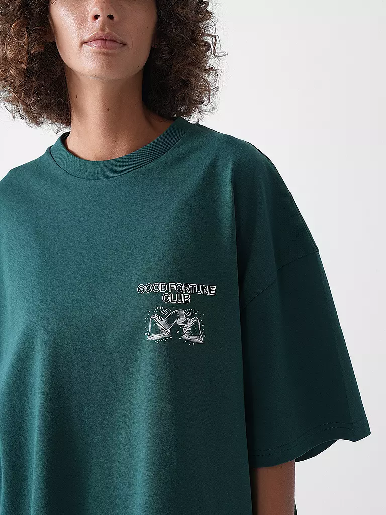 KARO KAUER | T-Shirt Coupe Oversize GOOD FORTUNE | Vert foncé