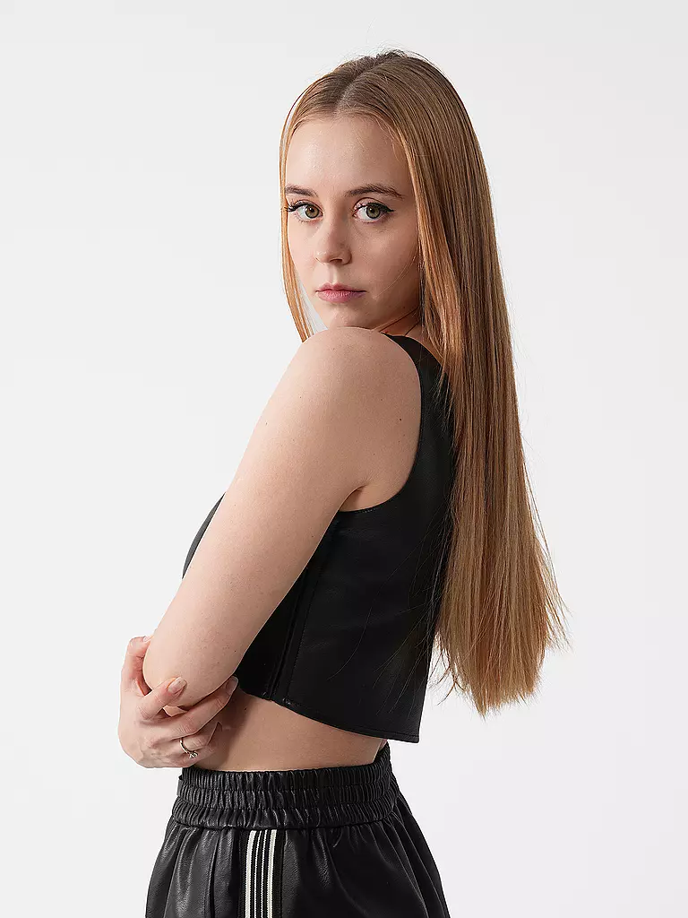 KARO KAUER | Top | 