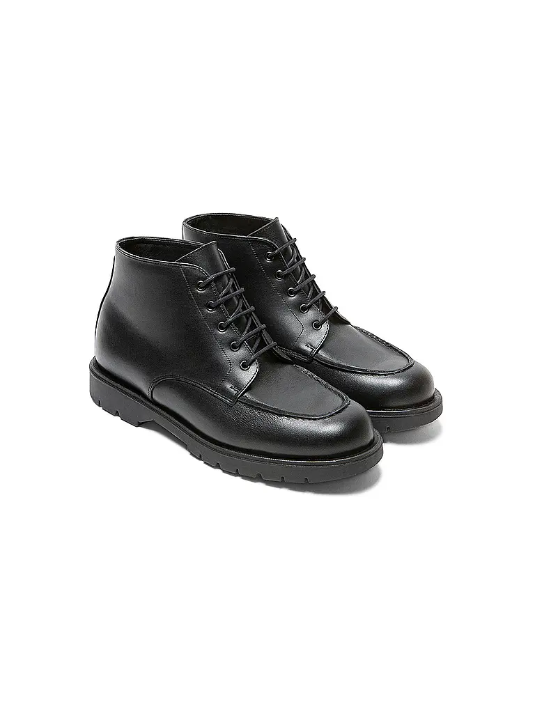 KLEMAN | Schnürboots OXAL KP
Marque : KLEMAN
Couleur : noir
Catégories : Mode, Homme
Matière : Cuir
Motif : Uni
Hauteur du talon : Talon plat |