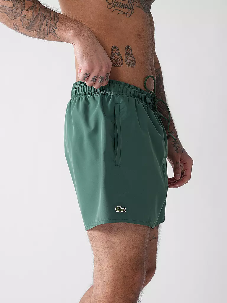 LACOSTE | Badeshorts | grün