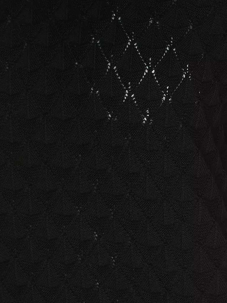 LANIUS | Pull-over
Marque : LANIUS
Couleur : noir
Catégories : Mode, Femme

Longueur des manches : Manches courtes
Encolure : Encolure ras du cou
Matière : Coton
Motif : Uni
Coupe (vêtements d’extérieur) : Regular
Style : Pure
Détails : Motif tric | Noir