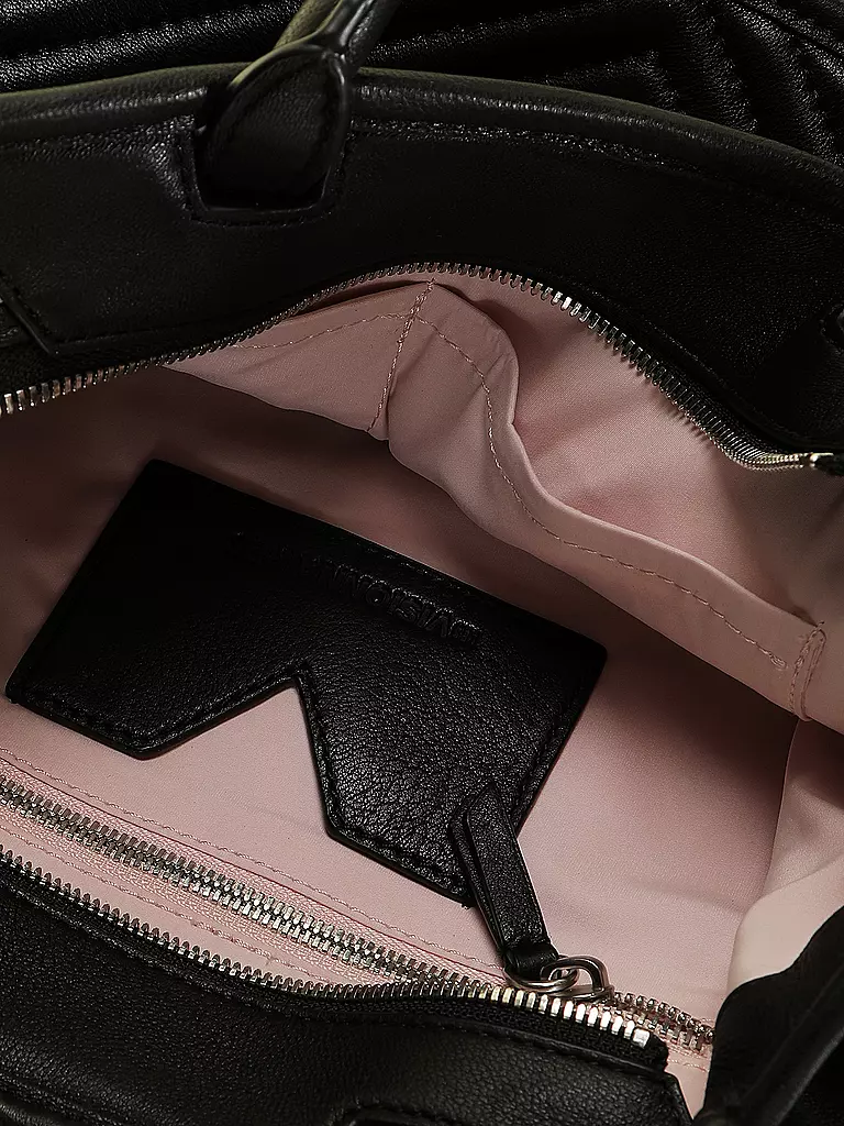 LES VISIONNAIRES | Sac en cuir - Tot Bag LENA QUILTING | Noir