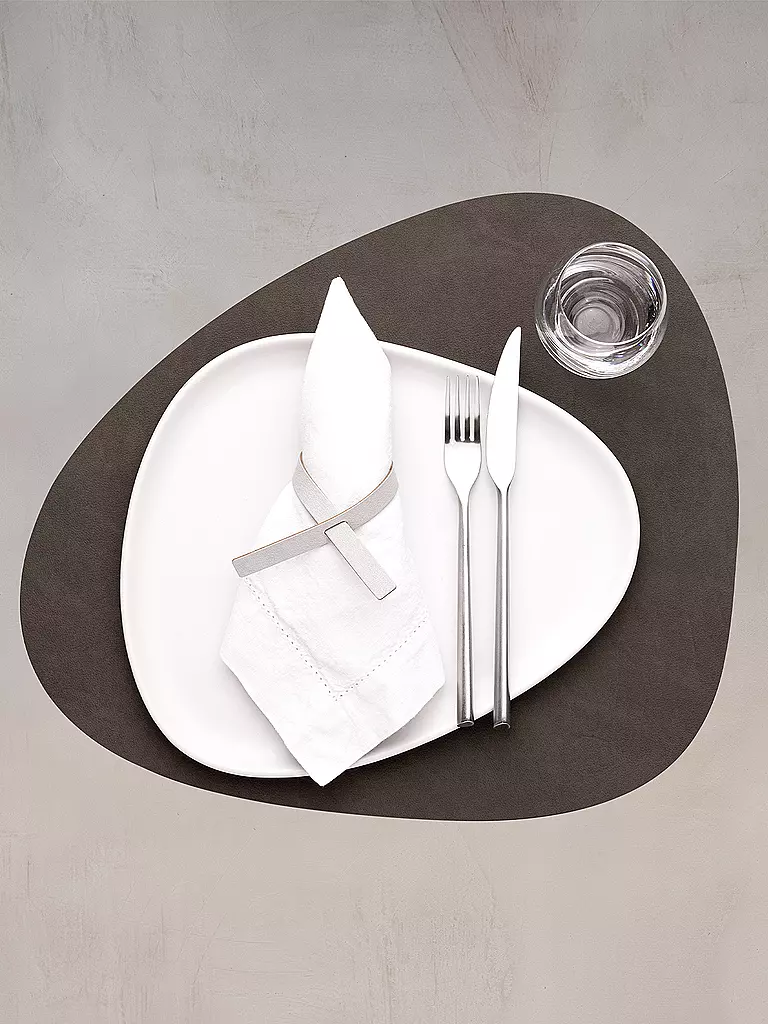 LIND DNA | Set de table ovale en cuir NUPO 37x44cm Caviar | Marron