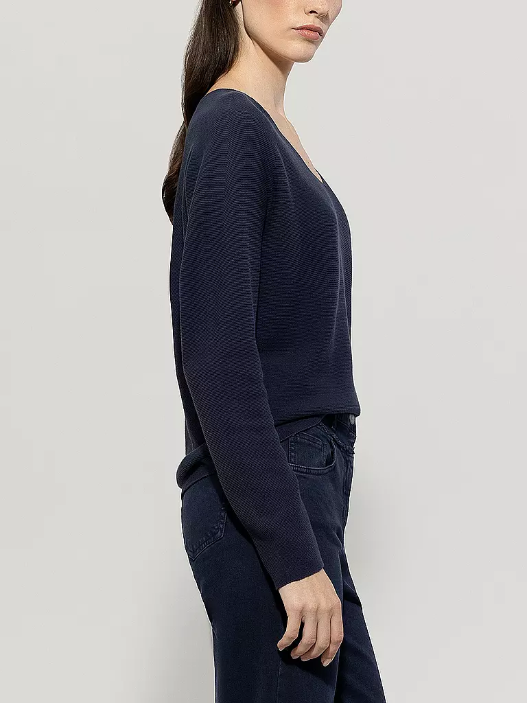 LUISA CERANO | Pull | 