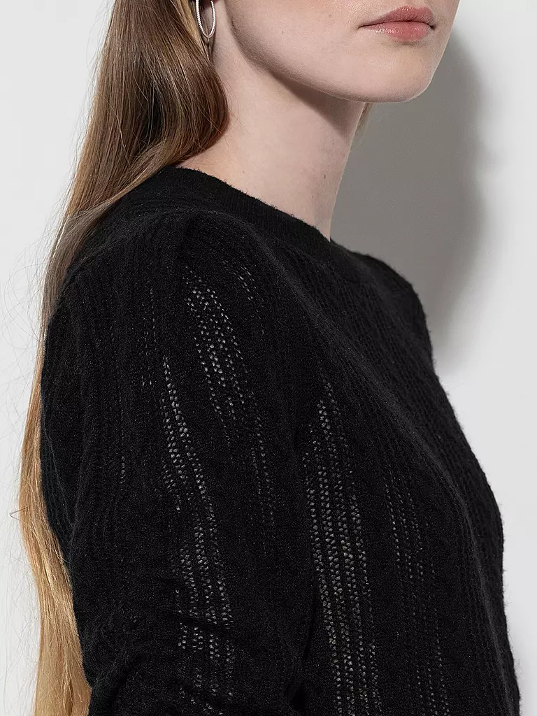 LUISA CERANO | Pull | 