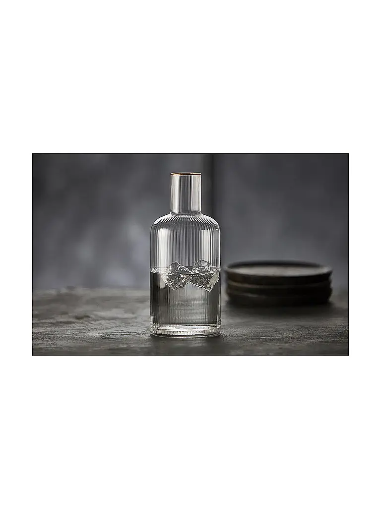 LYNGBY GLAS | Nom du produit: Carafe avec bordure dorée 1,5l PALERMO | 