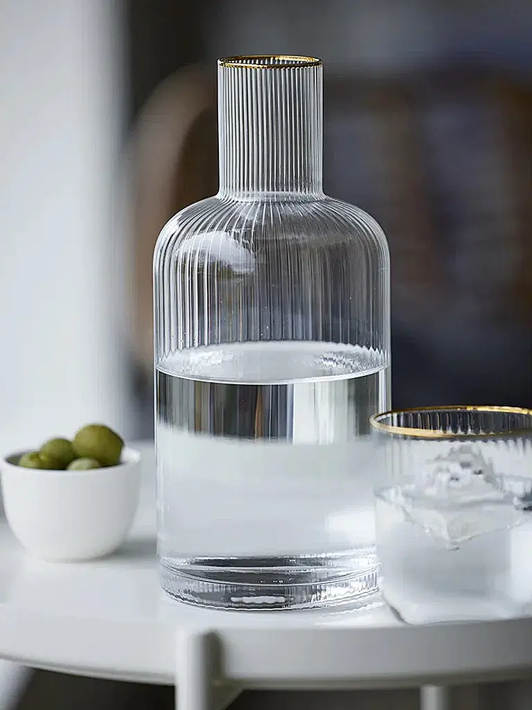 LYNGBY GLAS | Nom du produit: Carafe avec bordure dorée 1,5l PALERMO | 