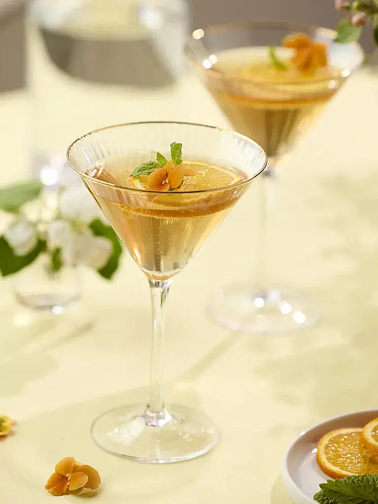 LYNGBY GLAS | Nom du produit : Ensemble de verres à martini 4 pièces avec bordure dorée PALERMO 25cl | Transparent