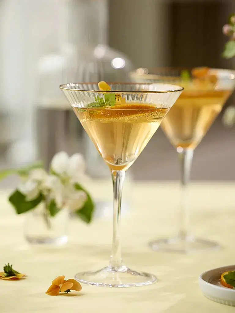 LYNGBY GLAS | Nom du produit : Ensemble de verres à martini 4 pièces avec bordure dorée PALERMO 25cl | Transparent