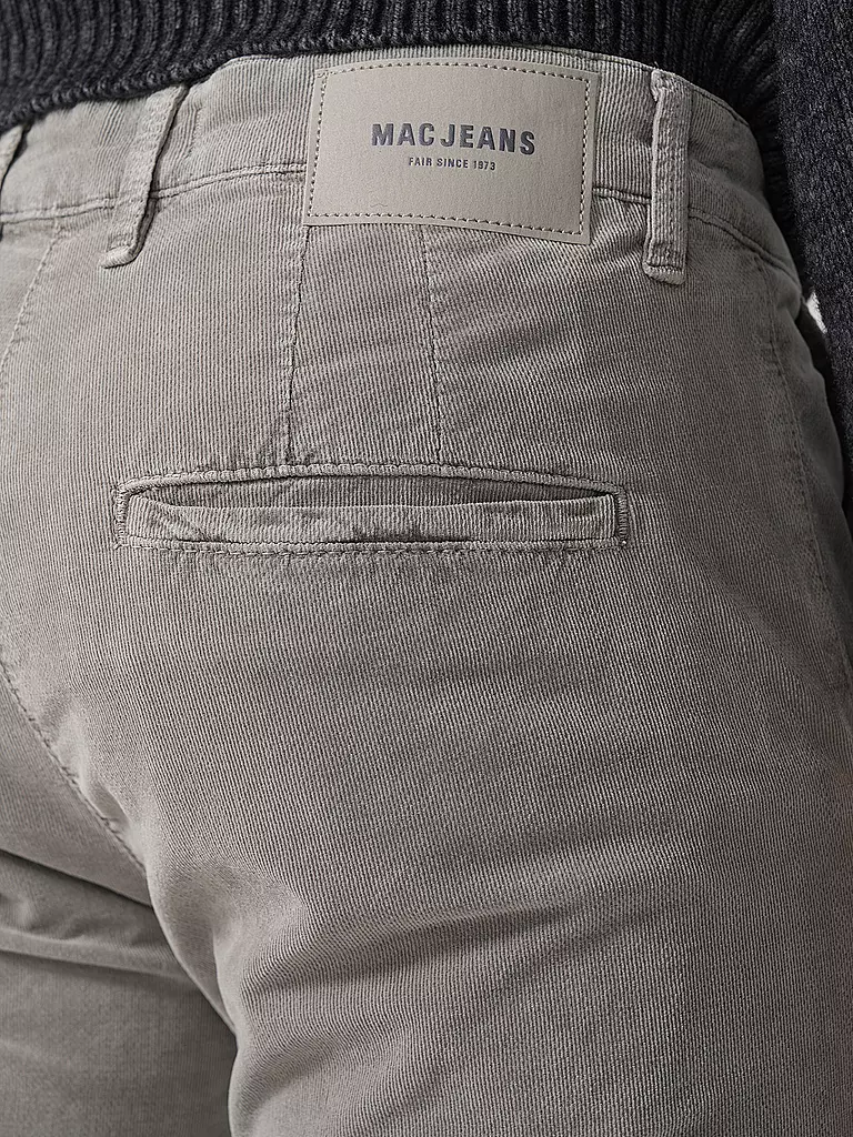 MAC | Pantalon en velours côtelé coupe fuselée GRIFFIN | 