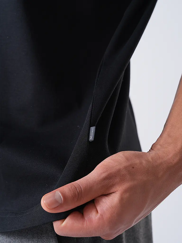MAERZ | T-shirt |