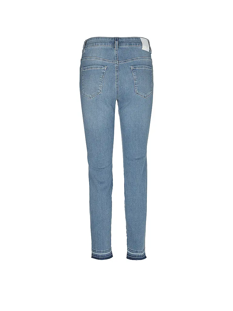 MARC CAIN | Nom du produit: Jeans Slim Fit SILEA
Marque: MARC CAIN
Couleur: bleu
Catégories: Mode,Femme

Matière: Denim,Coton,Stretch
Motif: Uni
Longueur (Pantalons/Jeans): Longueur 7/8
Style: Glamour
Hauteur de taille: Taille haute
Détails: Poches latérales,Stra | Bleu