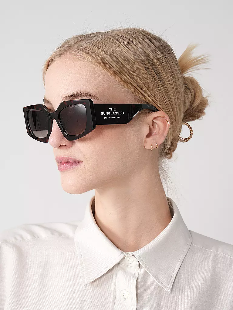 MARC JACOBS | Nom du produit: Sonnenbrille MARC 774/S/53
Marque: MARC JACOBS
Couleur: braun
Catégories: Mode,Damen

Material: Kunststoff | Marron