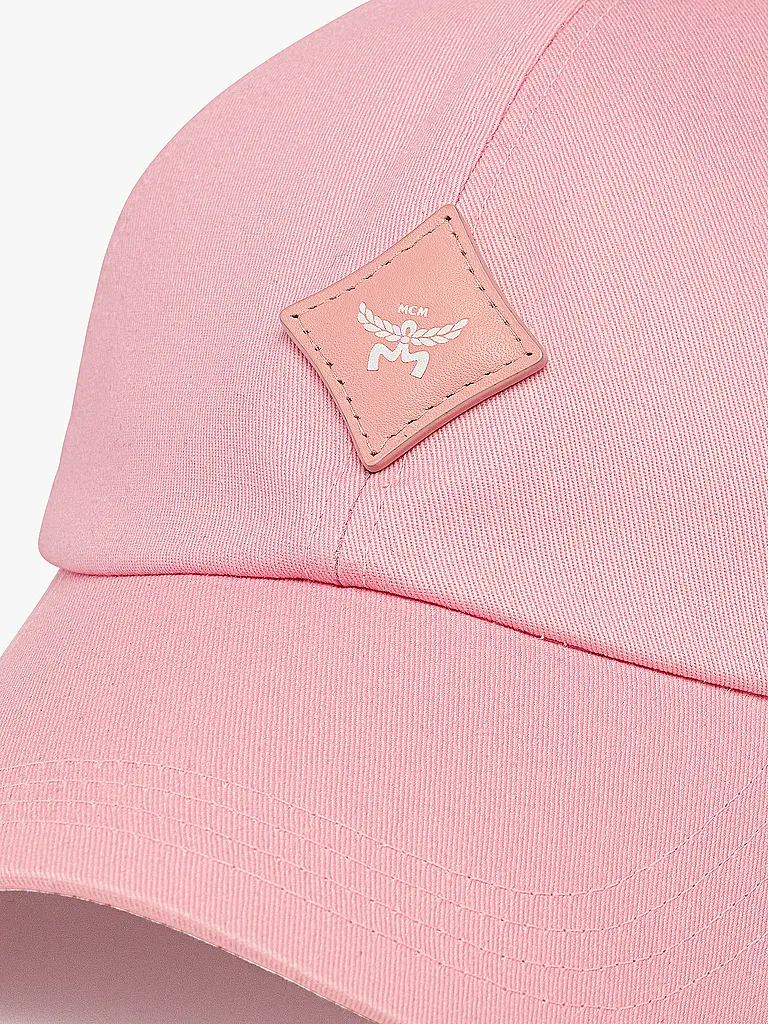 MCM | Nom du produit: Casquette
Marque: MCM
Couleur: rose
Catégories: Mode,Femme

Matière: Coton
Motif: Uni
Style: Tendance
Détails: Logo | Rose