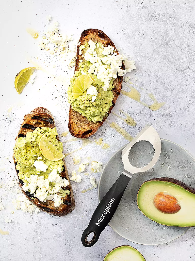 MICROPLANE | Outil à avocat 18cm Noir / Acier inoxydable |