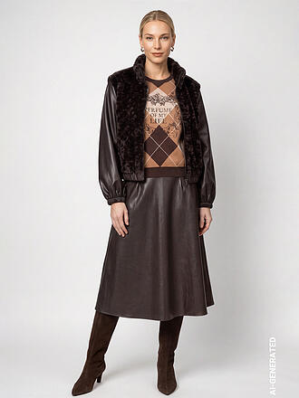 MONARI | Veste imitation fourrure